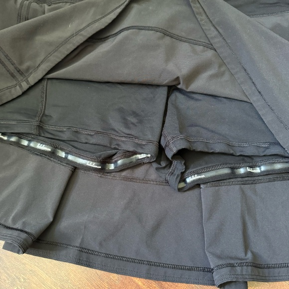 Lululemon Pleated Pace Rival Athletic Skort Size 8 Tall - Picture 4 of 9